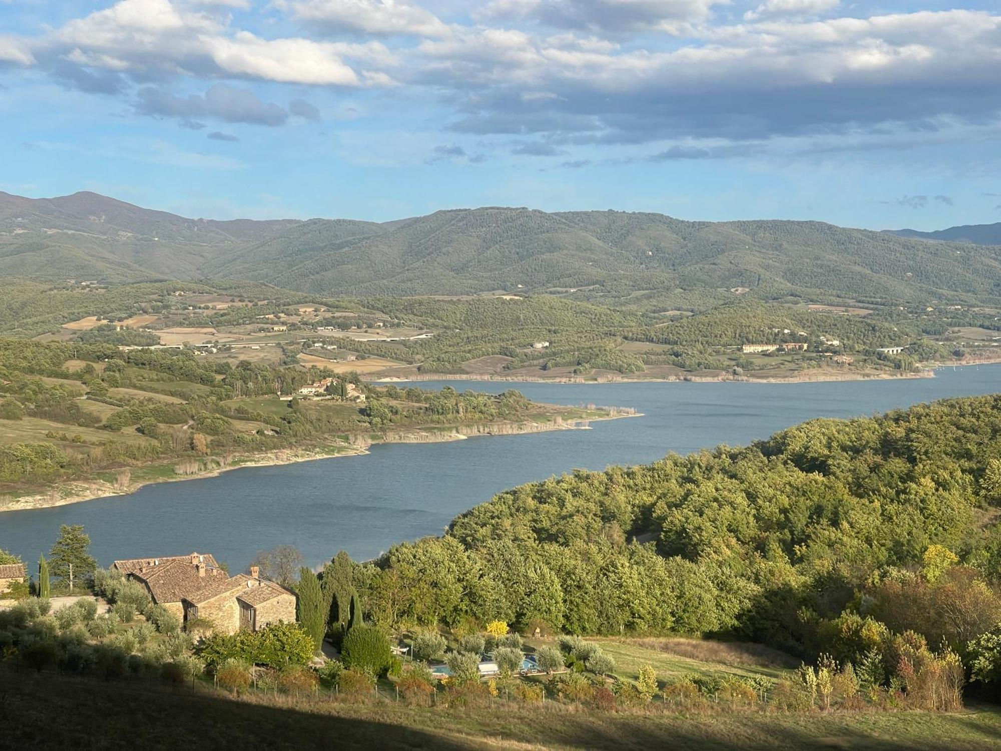 Bio Agriturismo Il Vigno Caprese Michelangelo ภายนอก รูปภาพ