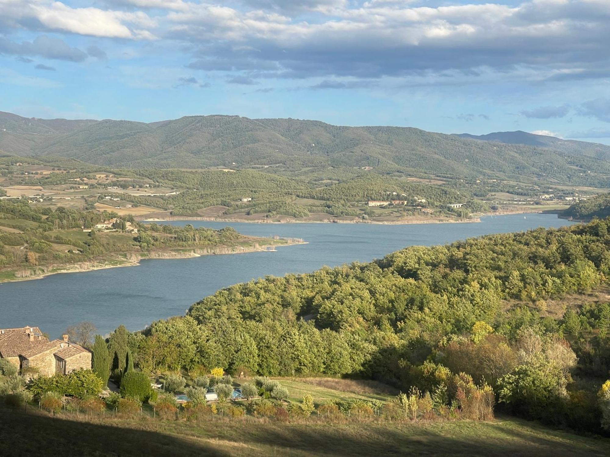Bio Agriturismo Il Vigno Caprese Michelangelo ภายนอก รูปภาพ